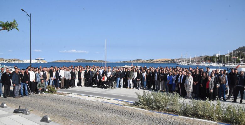 Saniye Bora Fıçı, 1 Mayıs’ta Çalışanlarıyla Buluştu