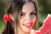 Yaz Meyvelerinde Şeker Tehlikesi
