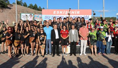 Kadınlar Su Sporları Şenliğine Renk Kattı