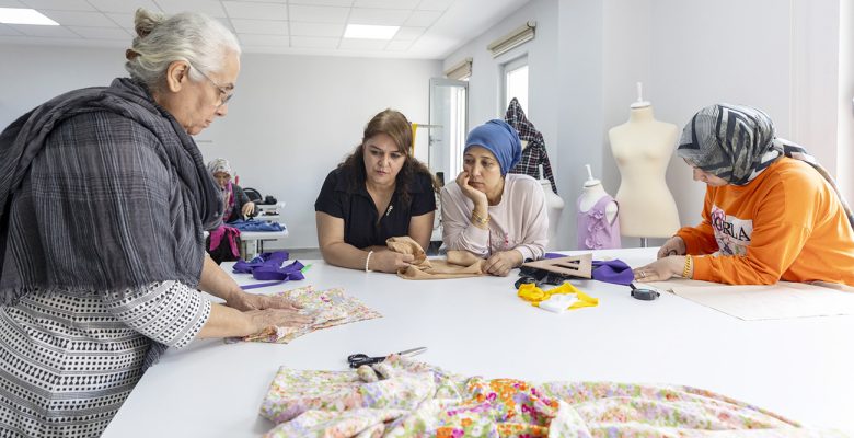 Annelere Eğitim Yolu Açıldı