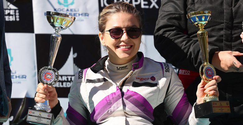Engelli Ralli Pilotu Kübra Yine Başardı