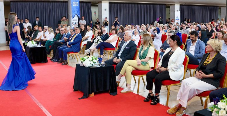 BUSMEK Yıl Sonu Sergisi Ziyarete Açıldı