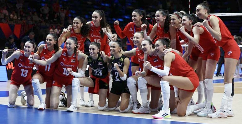 Sizinle Gurur Duyuyoruz Filenin Sultanları