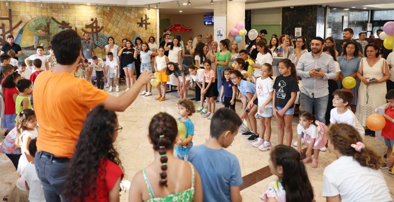 DEÜ’den Yaza Veda Sonbahara Merhaba Partisi