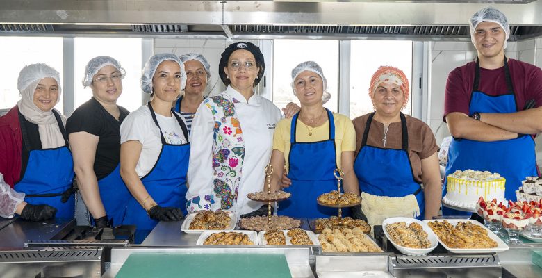 Pastalarla Birlikte Hayallerde Kabarıyor