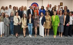 Kadınlar İzmir’den Ses Yükseltti