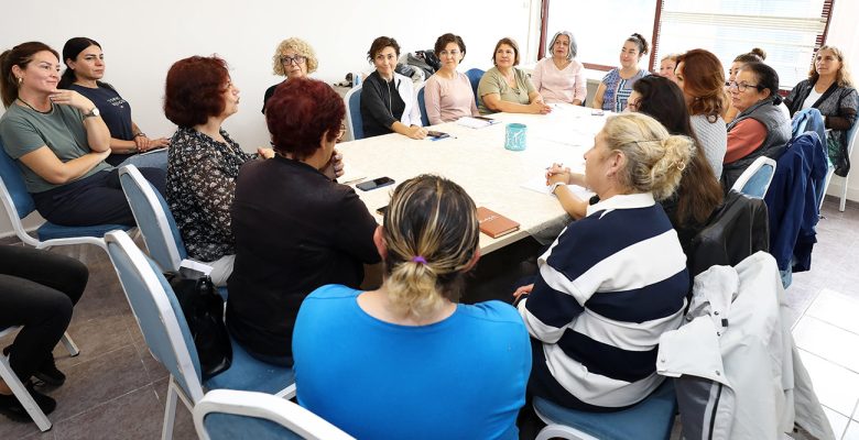 Narlıdere’de Kadınlar Haklarını Öğreniyor