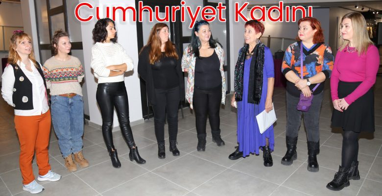 Giysilerle Anılar Büyük İlgi Gördü