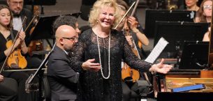 Gülsin Onay Eskişehir’i Büyüledi