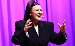 Sakallıoğlu İzleyenleri Kahkahaya Boğdu