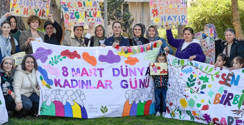 8 Mart Dayanışma Noktaları Oluşturuldu