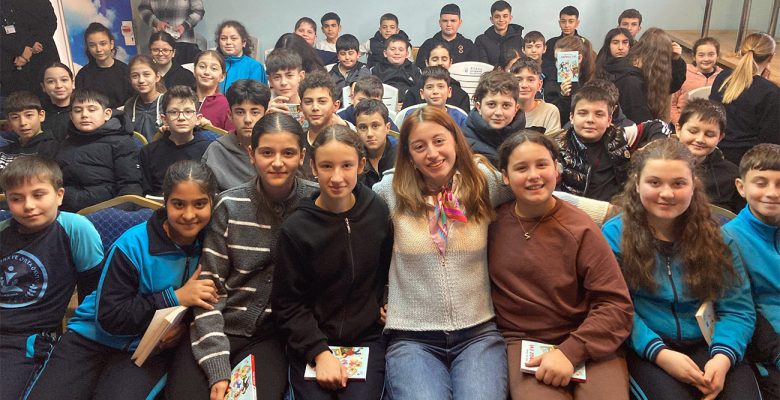 Yazar Melis Sena Yılmaz Öğrencilerle Buluştu