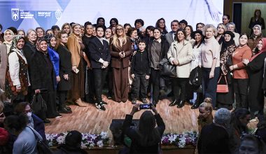 Dilek Hanif Kocatepe Sohbetlerine Katıldı