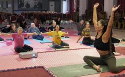 Ücretsiz Yoga Kursları Büyük İlgi Gördü