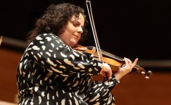 İzmir Oda Orkestrası Hande Küden’i Ağırladı