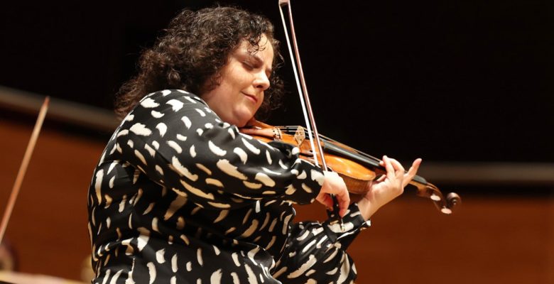 İzmir Oda Orkestrası Hande Küden’i Ağırladı