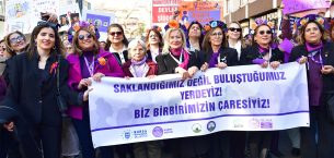 Bursalı Kadınlardan Eşitlik Yürüyüşü
