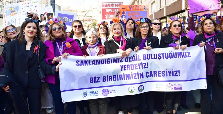 Bursalı Kadınlardan Eşitlik Yürüyüşü