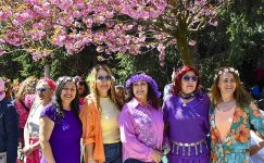 Kadınlar Sakura Şenliği ile Baharı Karşıladı