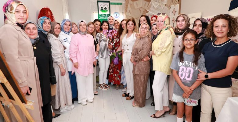 Üreten Kadınların Eserleri Göz Doldurdu